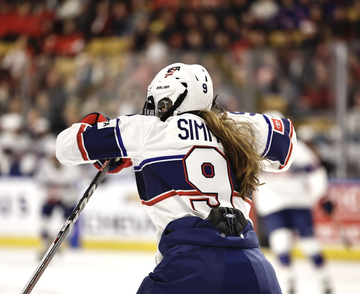 USA, Canada Split Rivalry Series in Ontario