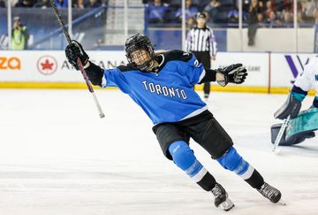 Spooner Shootout Magic: Toronto 2, New York 1 (SO)