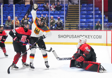 2024 IIHF Women's World Championship: Day 4