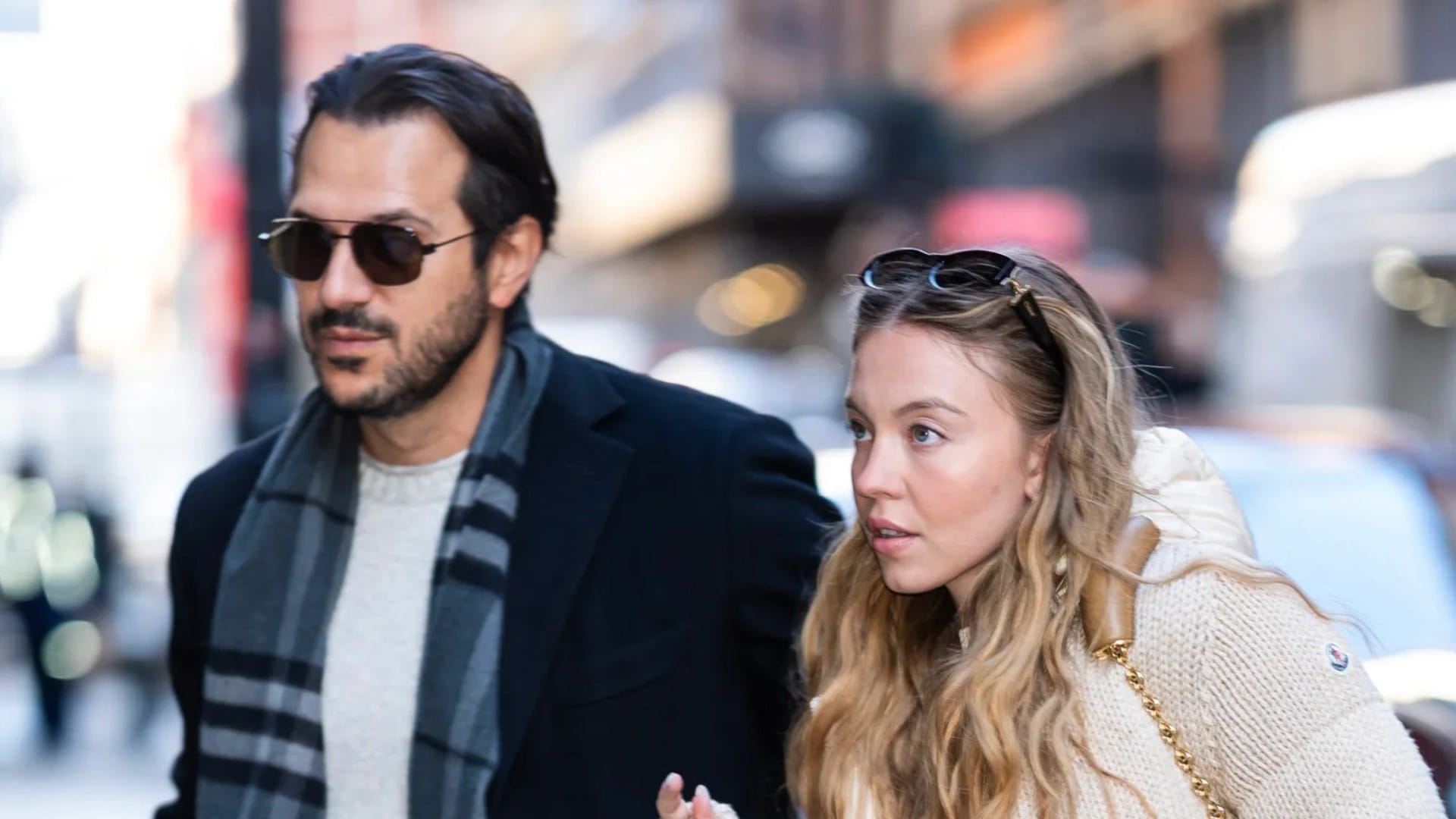 Sydney Sweeney Calls Off Wedding to Jonathan Davino, Sparking Global Cheers from Men