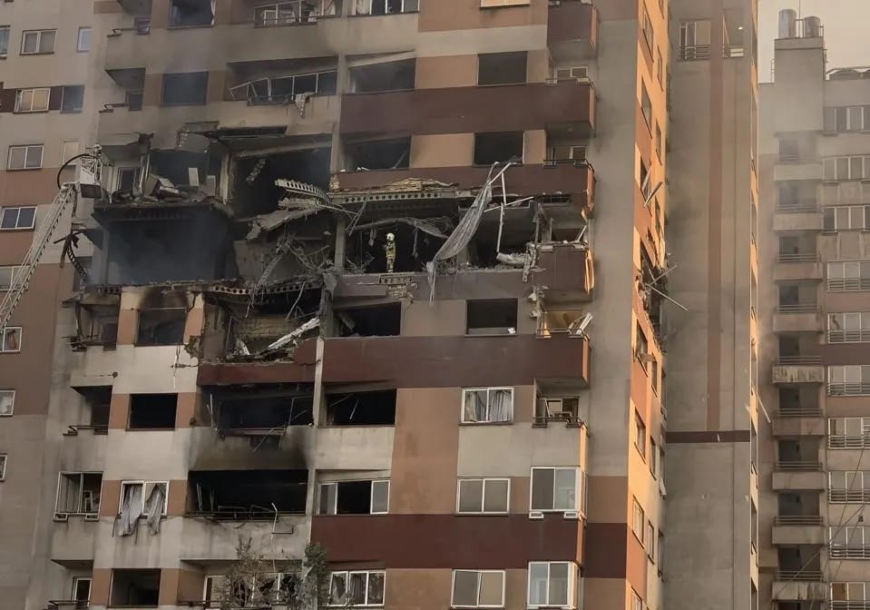Israel Launches Massive Strikes on Iran’s Nuclear and Military Sites, Killing Top Commanders