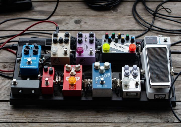 BUILDING YOUR PEDALBOARD: GUITAR PEDALS EVERY GUITARIST NEEDS