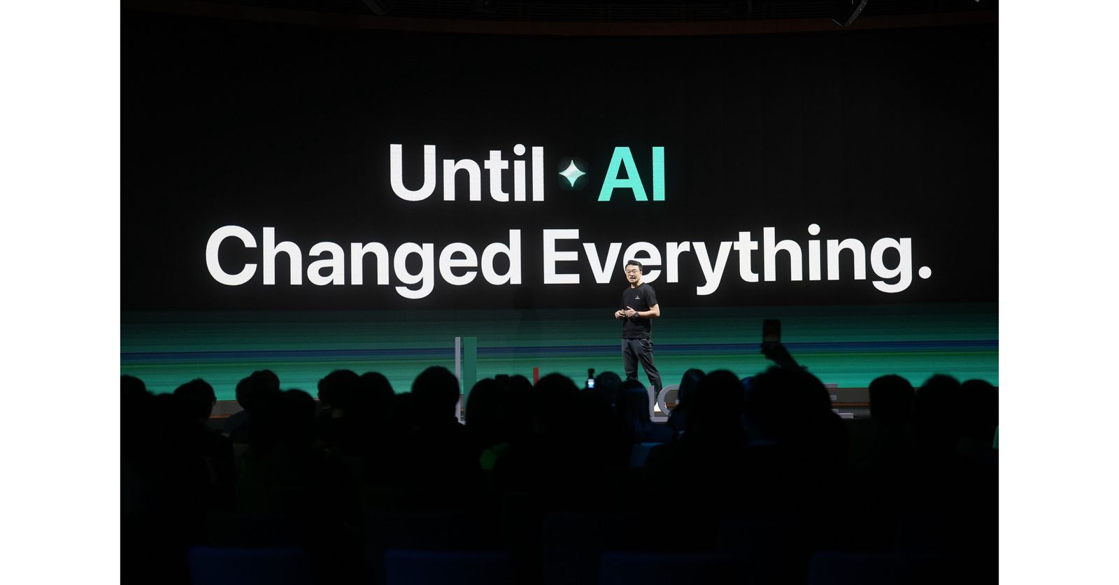 Image issued with Longbridge’s AI-native investing platform announcement.