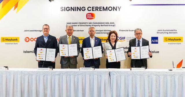 Sime Darby Property and financing partners at the RM2.6 billion sukuk programme announcement.