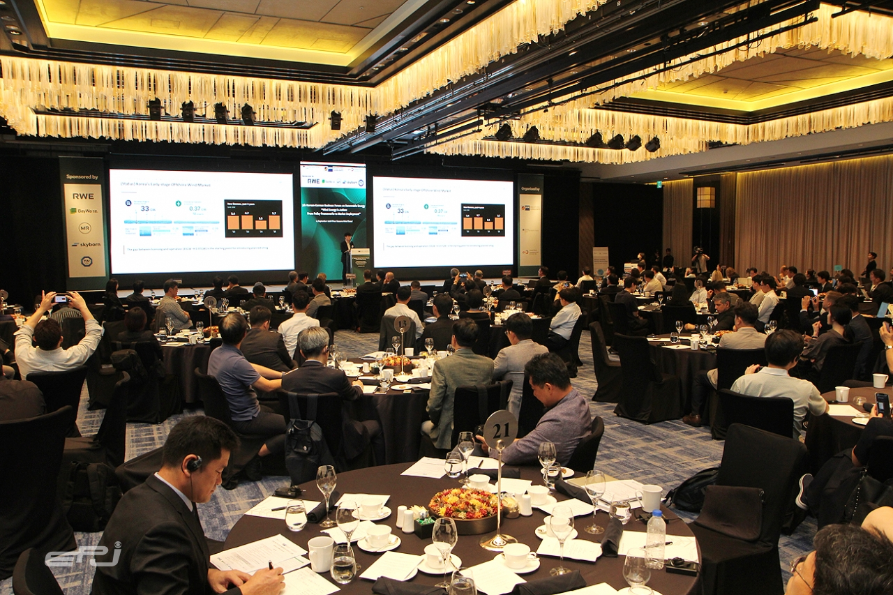 About 200 wind energy officials from both countries attended the forum and exchanged various opinions on institutional and industry issues to support market activation.