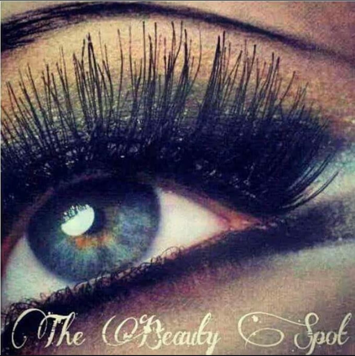 The Beauty Spot Magazine by Esti-Bestie Teresa Chavarria