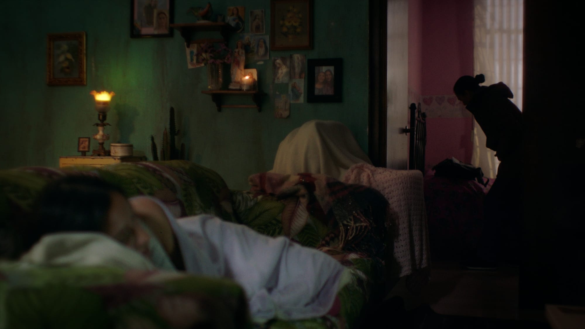 Film still from Diana la Cazadora