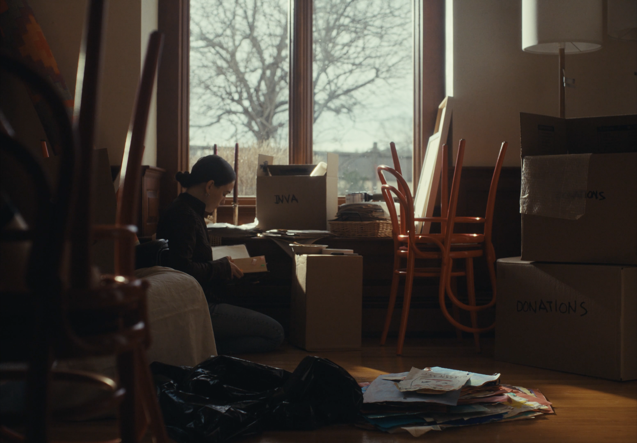 Film still from Chi Mangia Solo