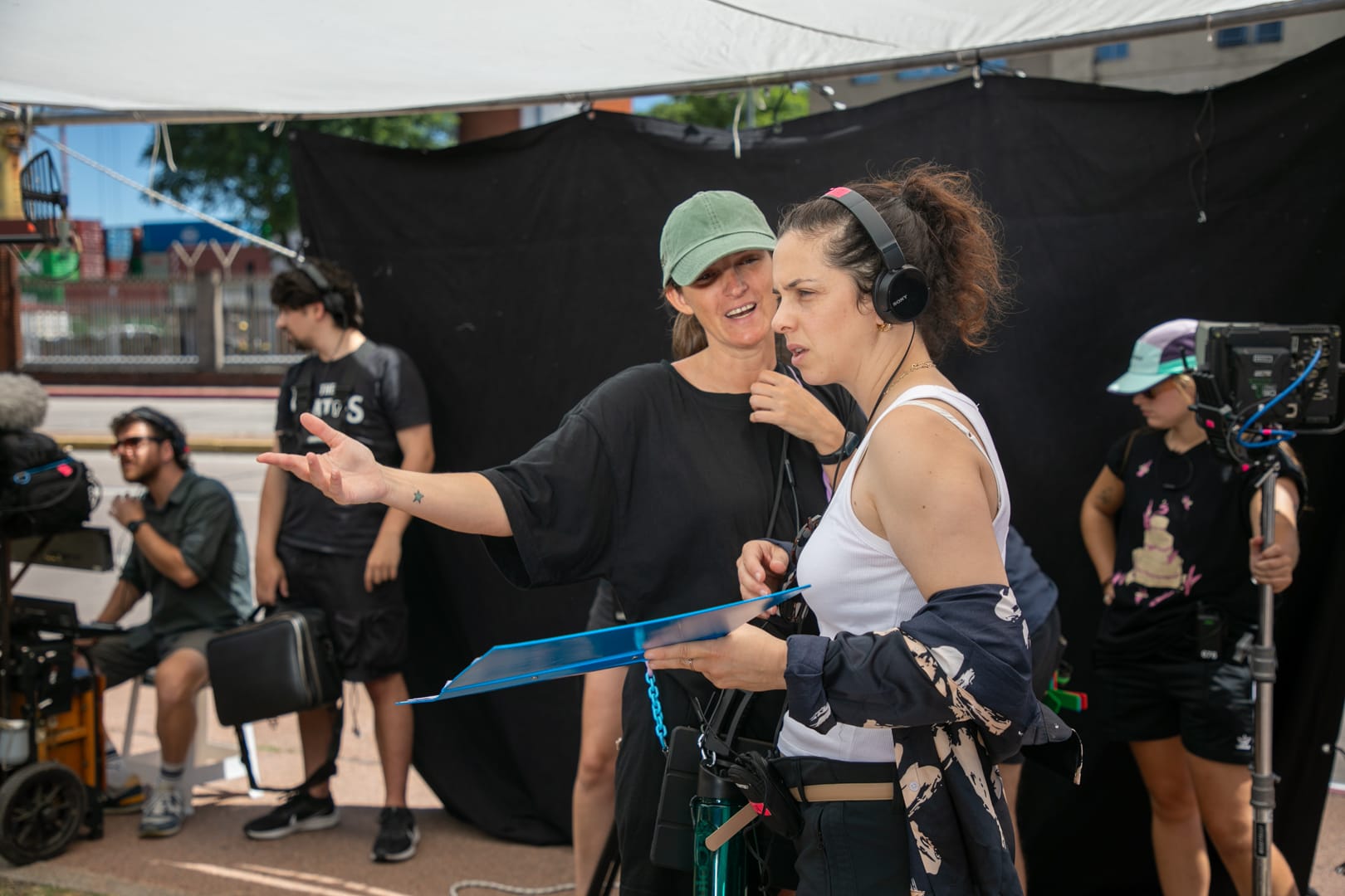 BTS shot from Paper Pilots (Pilotos de Papel)