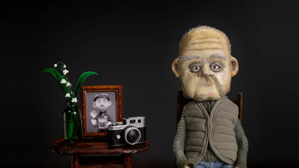 "A Man Who Takes Pictures of Flowers" Honors a Life Spent Chasing Wildflowers