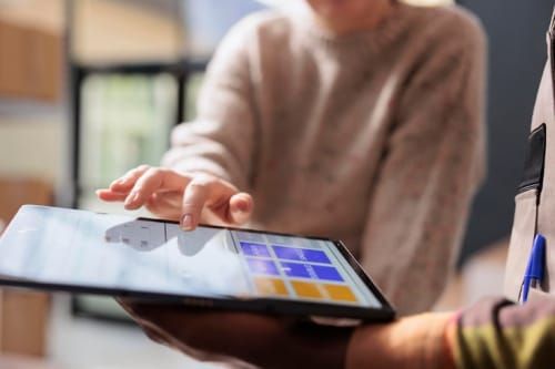 Digital Tools Empower Homeowners to Control the Sales Process