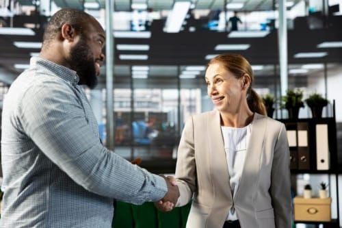 Professional Alliances Redefine Helpfulness in Buyer-Centric Deals