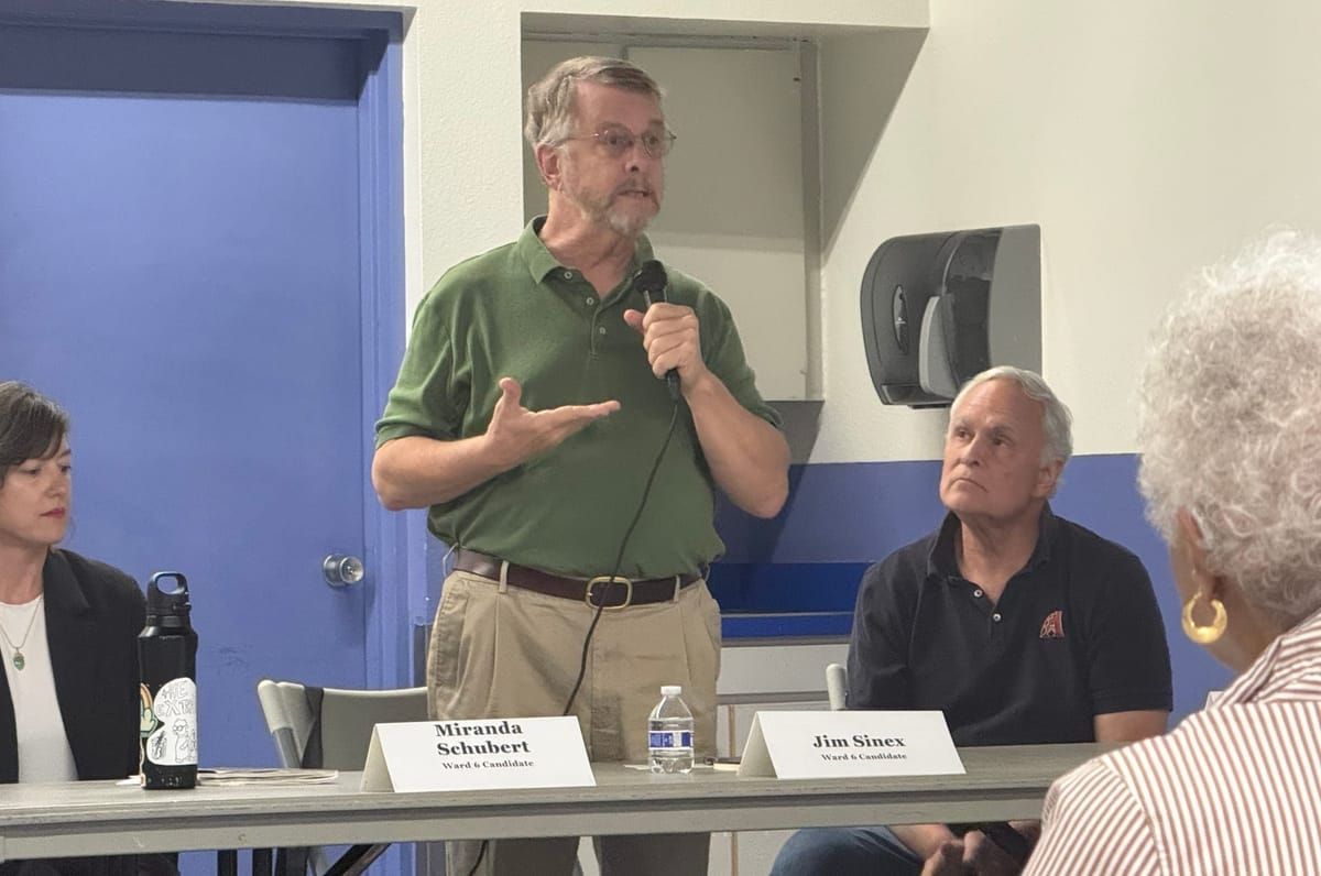 Candidatos de Tucson debaten policía y vivienda en foro