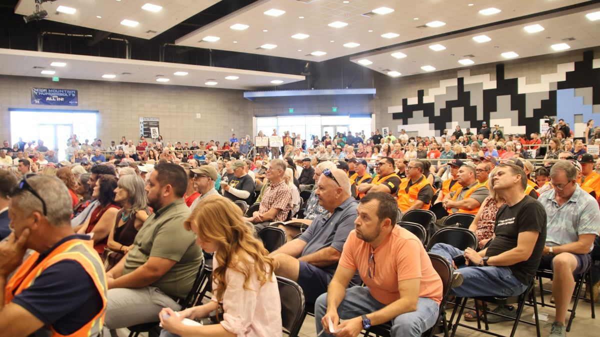 Tucson residents divided over data center at community meeting