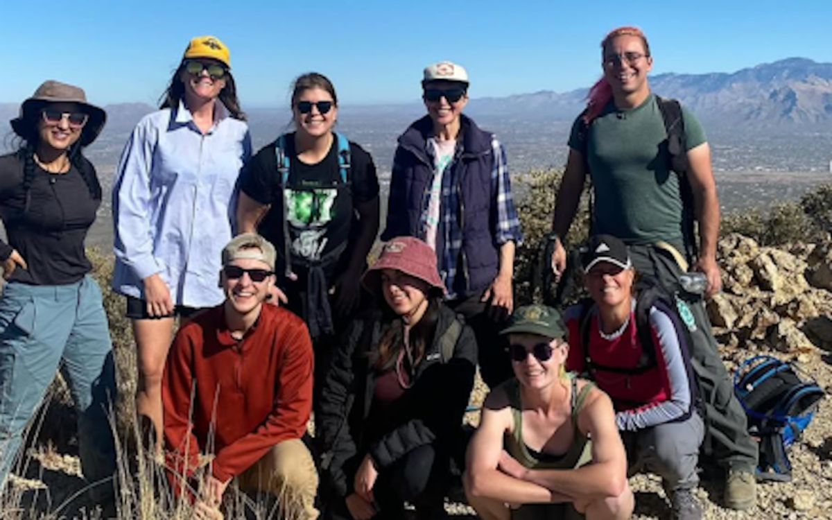 Tucson Queer Outdoors va más allá de la vida nocturna