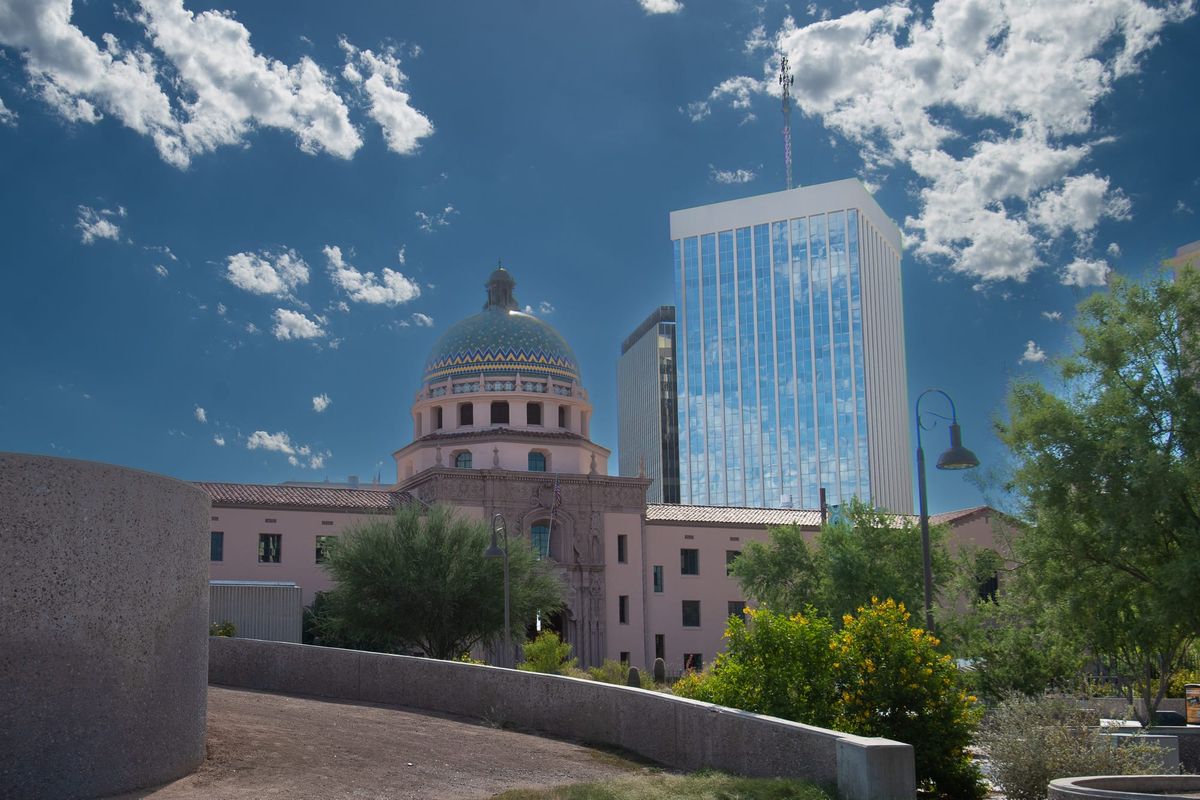 Pima supervisors approve measures limiting immigration enforcement