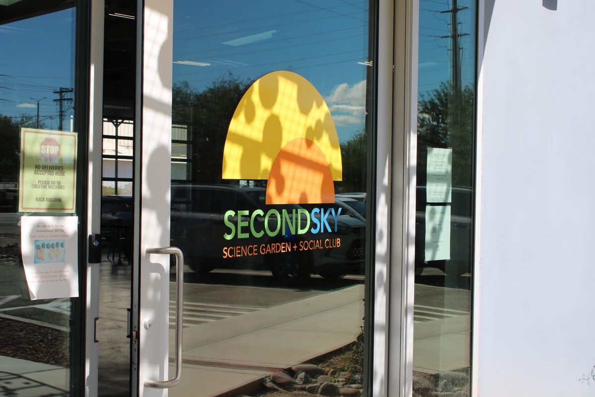 Second Sky amplía programas para familias en Tucson