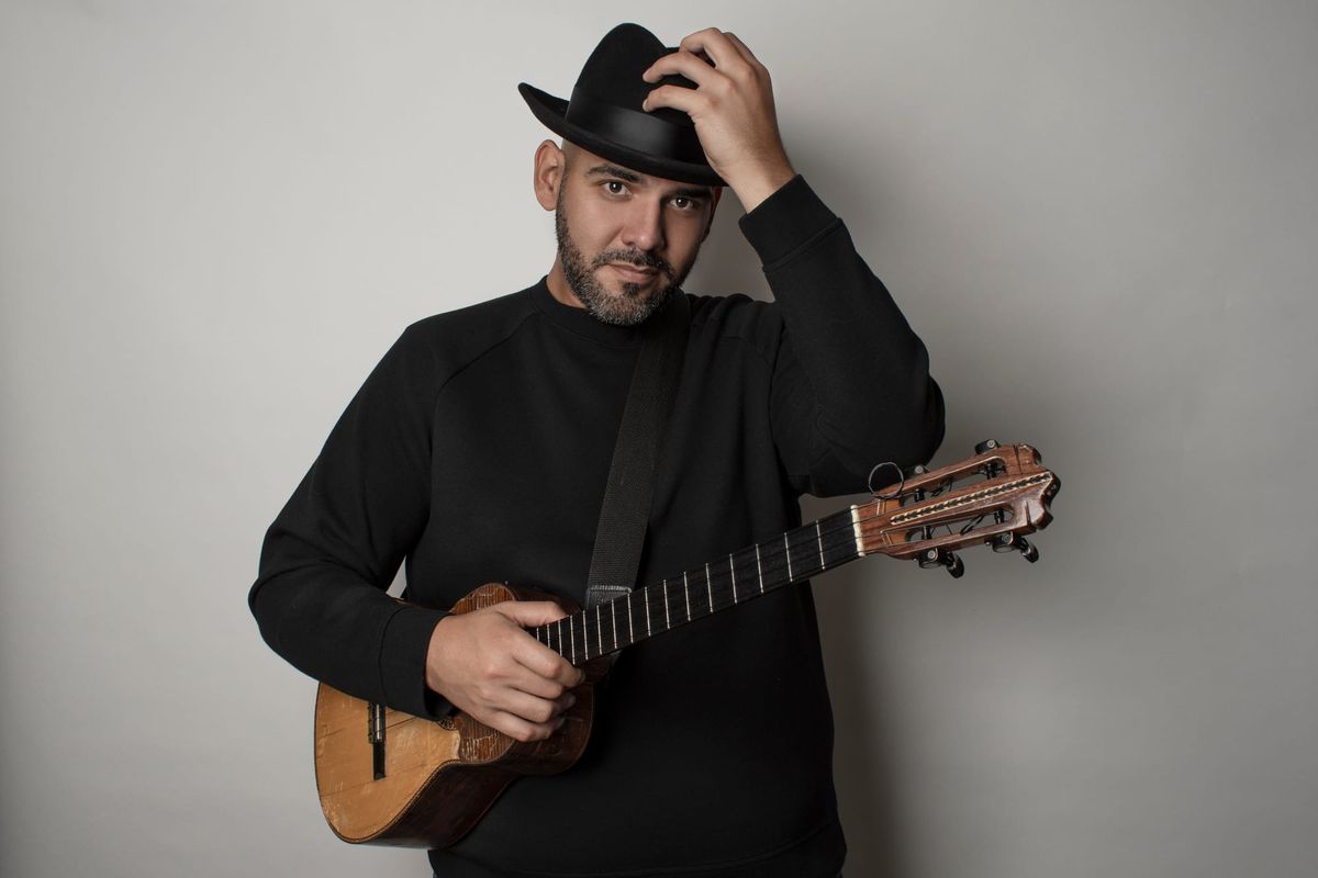 Jorge Glem brings Venezuelan cuatro to Tucson Symphony