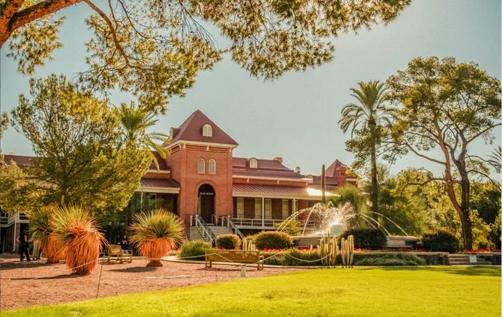 UA students voice fears over Trump’s education policies, financial aid cuts