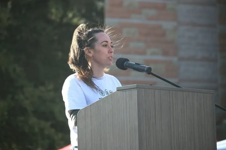 Evento "Wildcats Roar" une campus y a la comunidad contra violencia sexual