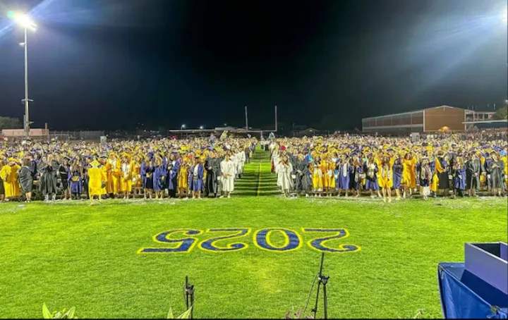 Flowing Wells seniors chart paths beyond high school