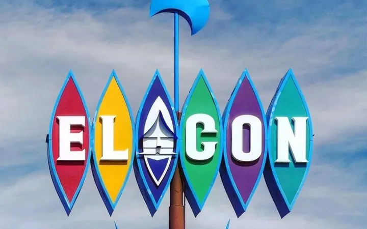 Author revives El Con Mall’s legacy in 'Dead Mall Rising'