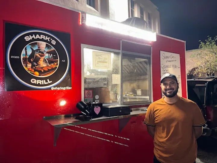 UA alum serves late-night Sonoran tacos