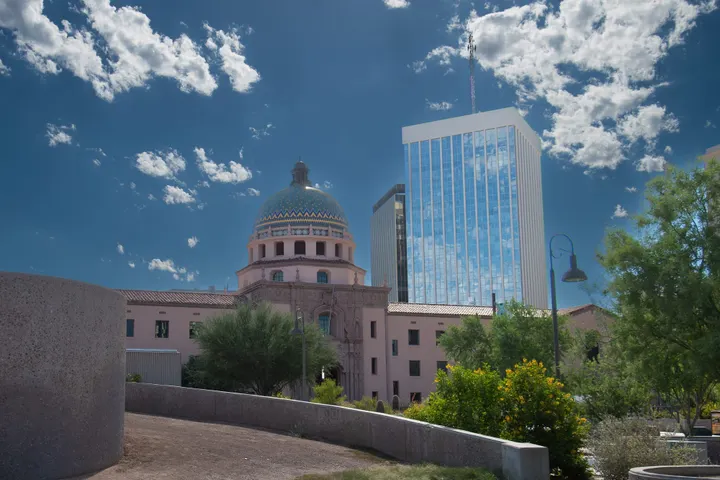 Pima aprueba medidas sobre leyes migratorias