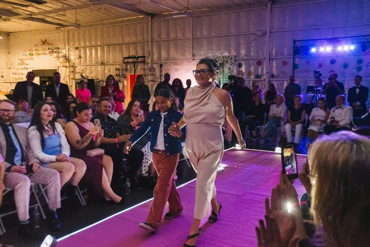 Mini Poderosas marks five years with fashion show