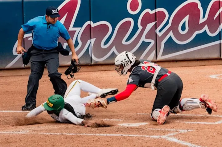 Arizona Wildcats softball sweeps Baylor in 3-game series