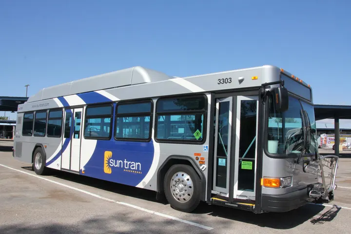 Sun Tran drivers approve deal, avert strike in Tucson