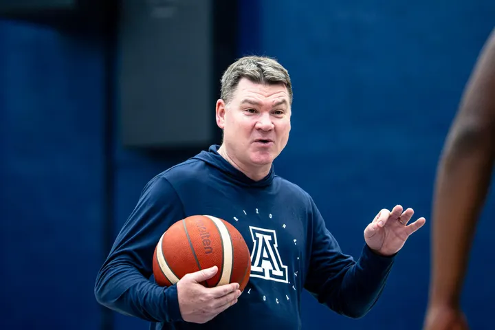 Photos: UA men's basketball practice