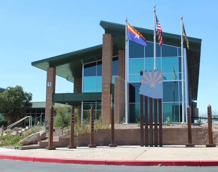 Detenidos por ICE y CBP denuncian abusos en Tucson