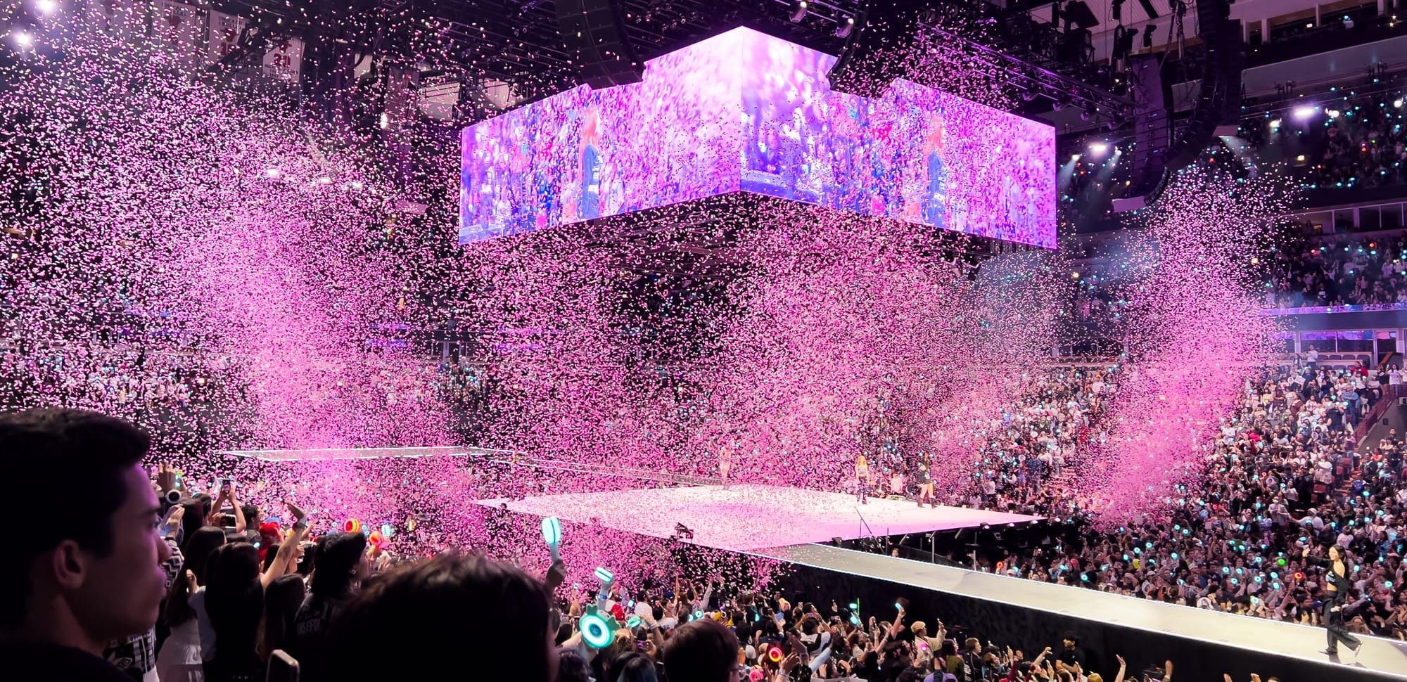 Night one of TWICE's mesmerizing two-night Chicago show