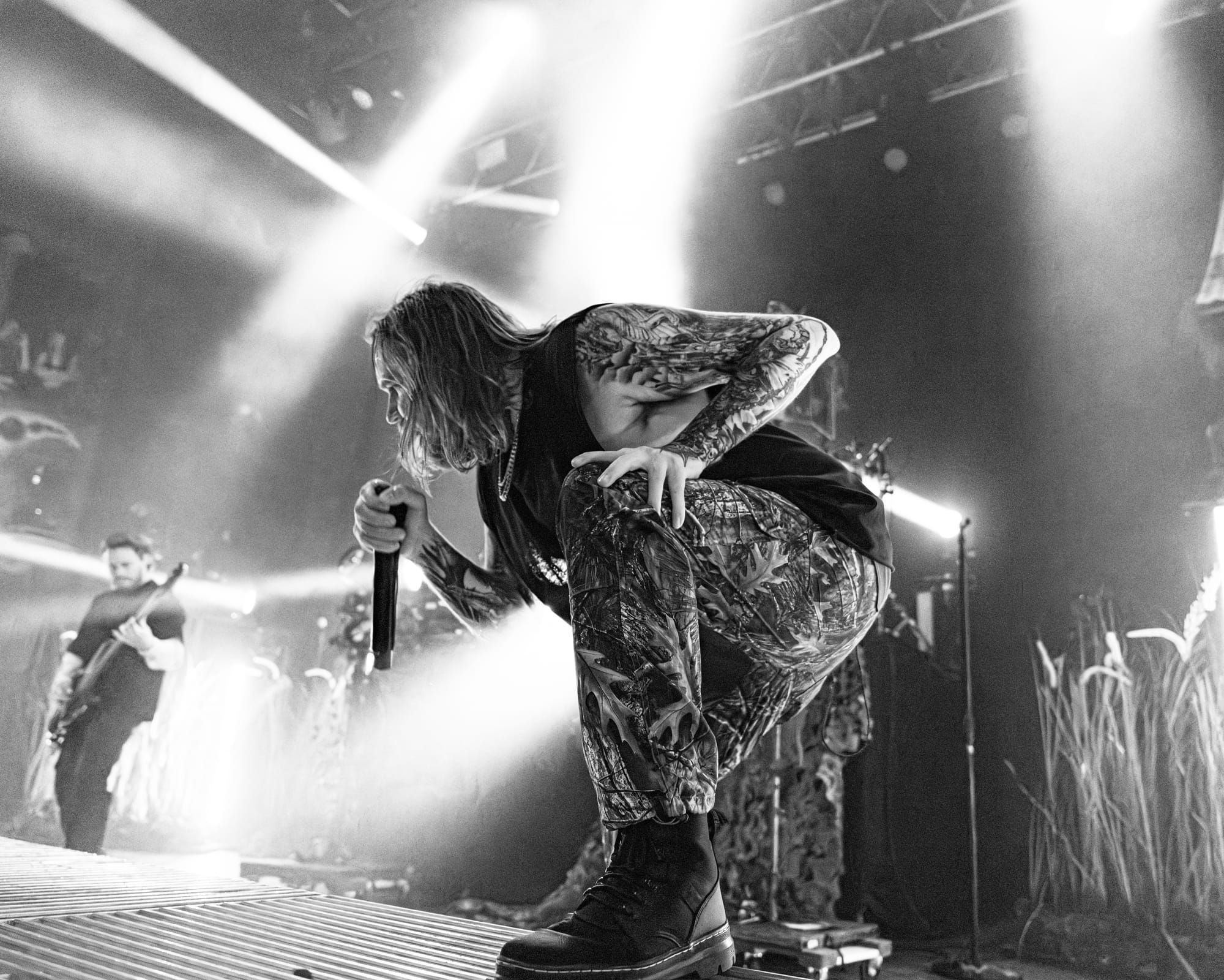 Wage war made The house of blues a battlefield.