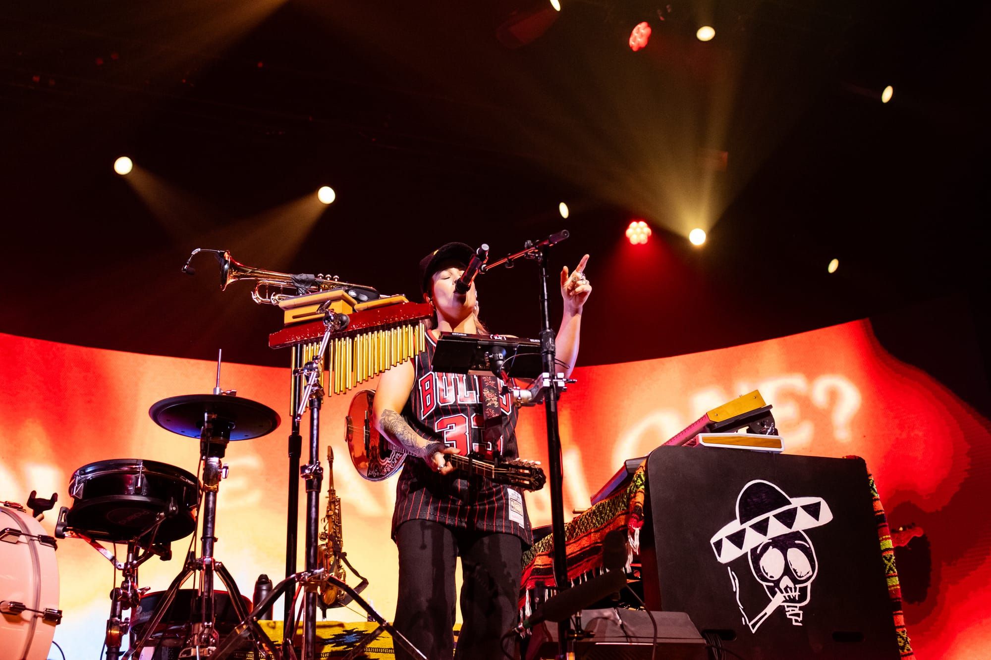 Tash Sultana shakes up The Salt Shed