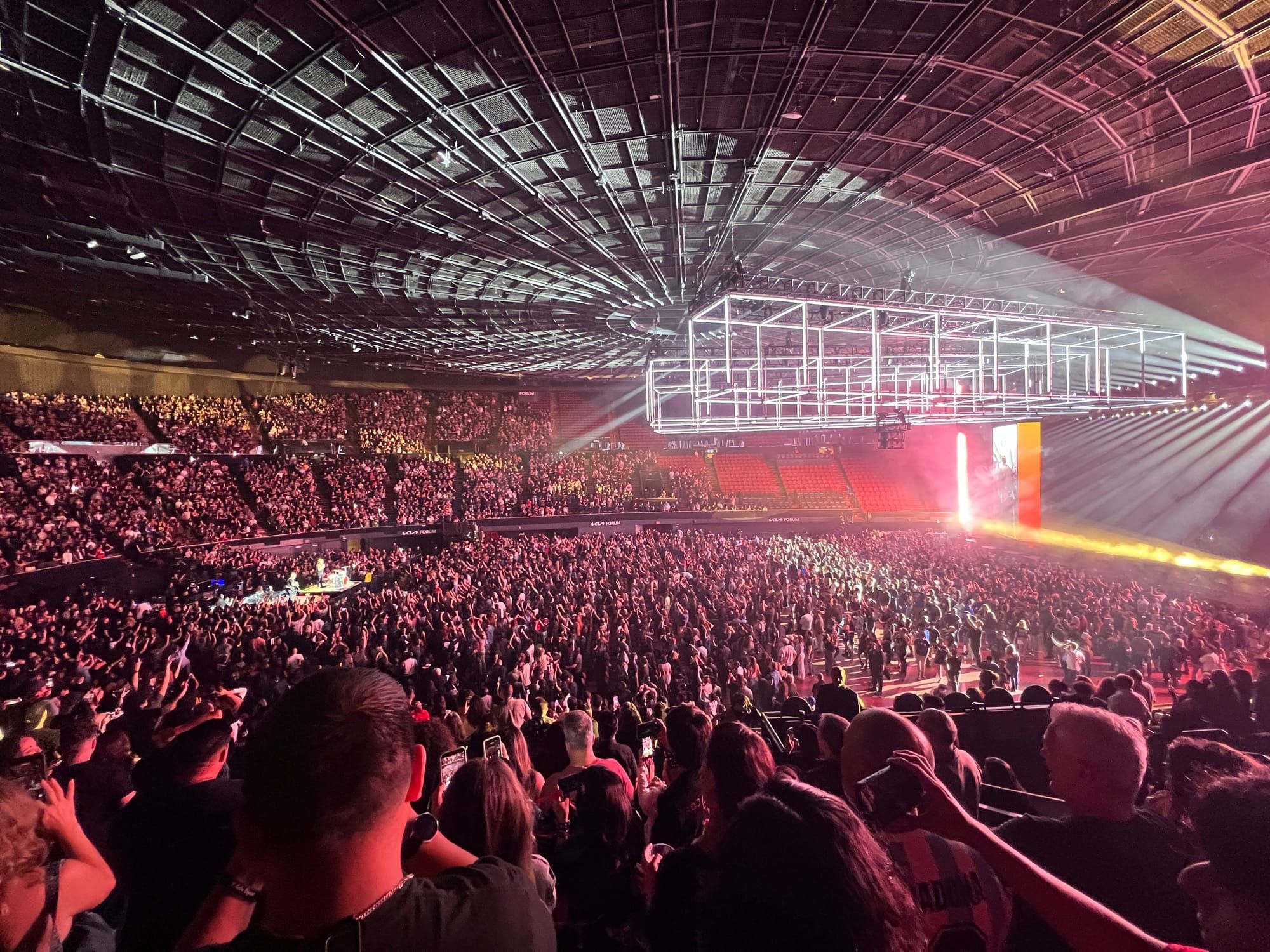 Soda Stereo: Stop #2 of 5 - @ the Kia Forum