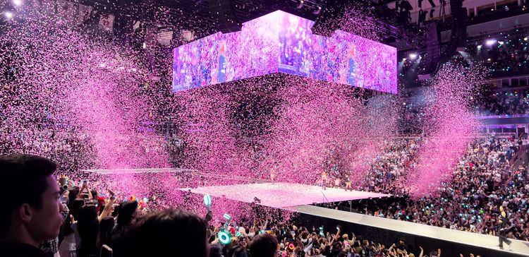 Night one of TWICE's mesmerizing two-night Chicago show