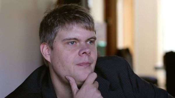 Aaron Day Undertakes 40-Day Fast to Support Roger Ver aka Bitcoin Jesus Amid Legal Battle