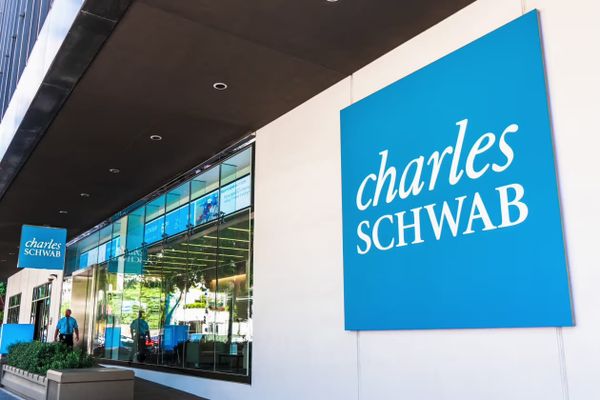 Charles Schwab Set to Launch Spot Crypto Trading Within a Year