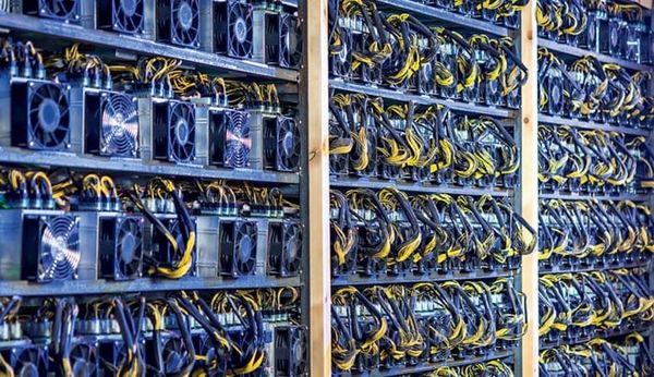 Bitcoin Mining Embraces Sustainability as Cambridge Study Reveals 52.4% Clean Energy Use