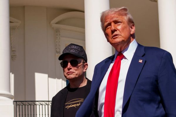 Elon Musk and Donald Trump Feud Shakes Bitcoin Market Amid Political Chaos