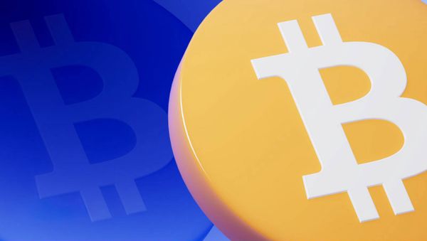 Bitcoin Resilience and Altcoin Surge Define August 2025 Crypto Market