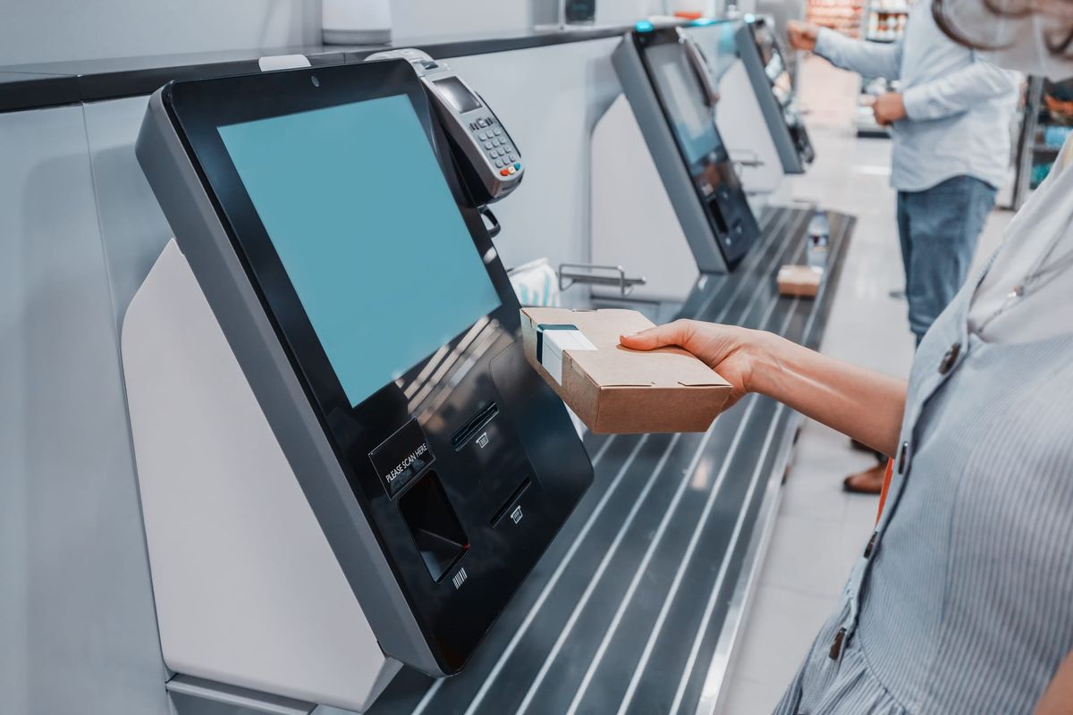 Visual AI at the self-checkout to combat retail theft