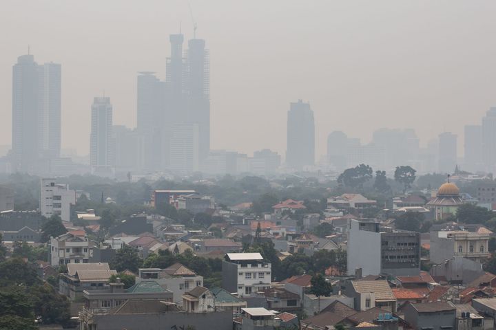 'Thuiswerken voor ambtenaren  Jakarta helpt niet tegen luchtvervuiling'