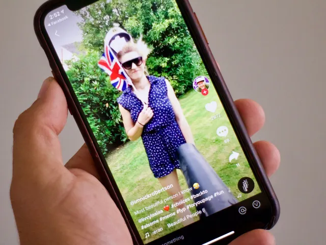 Engaged Reading Digest: Atlantic strategy, social media addiction and Tiktok time