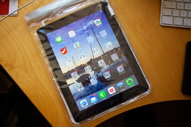 Want to read your iPad in the bath?