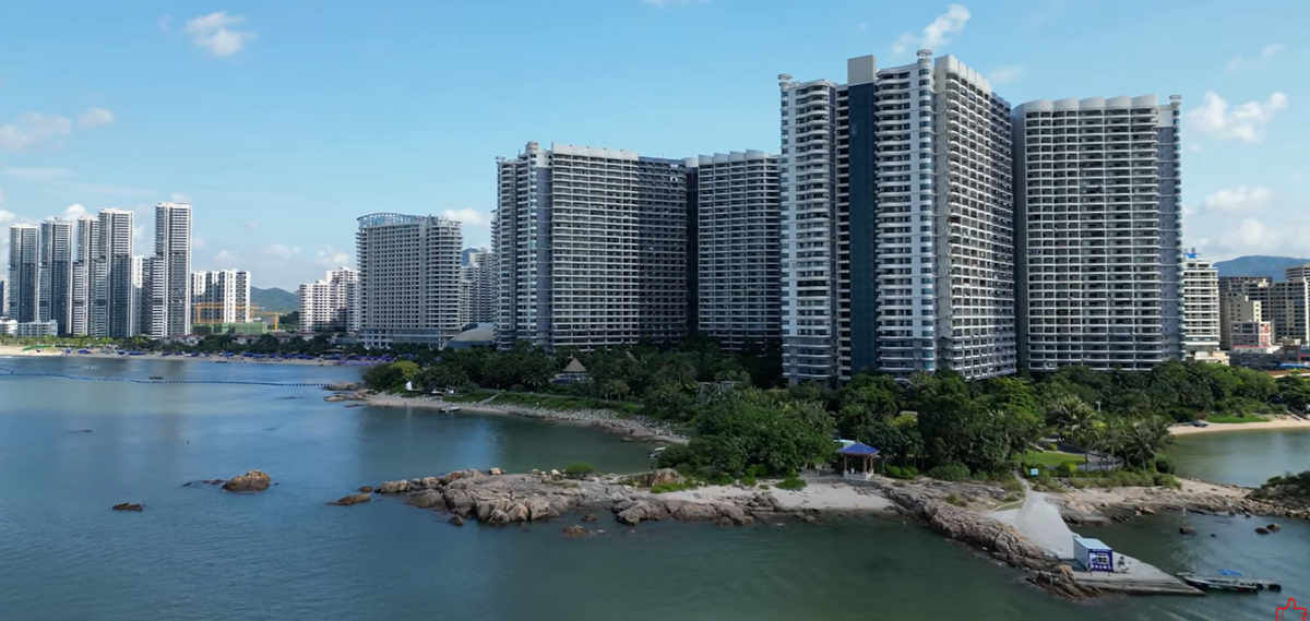 Прекрасное место для жизни у моря на юге Китая (Silver Beach)