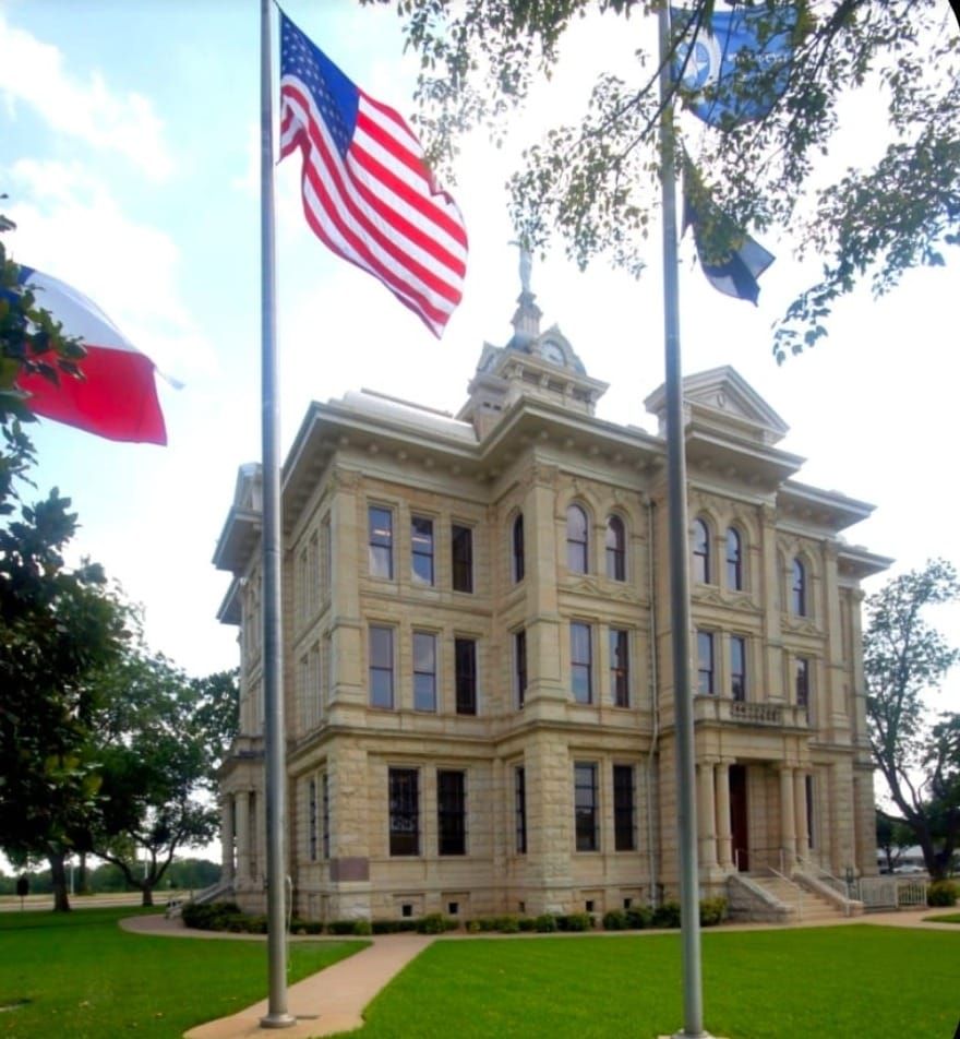 Echoes in the Hallway: The Courthouse Feud That Cost Cameron a Friendship