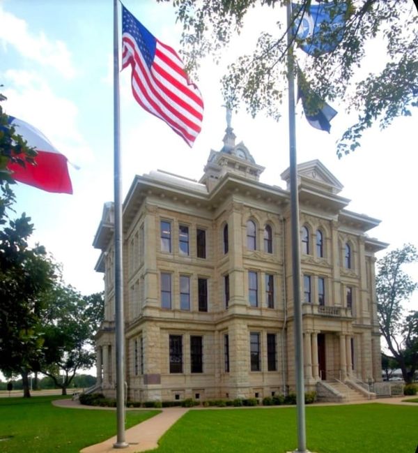 Echoes in the Hallway: The Courthouse Feud That Cost Cameron a Friendship
